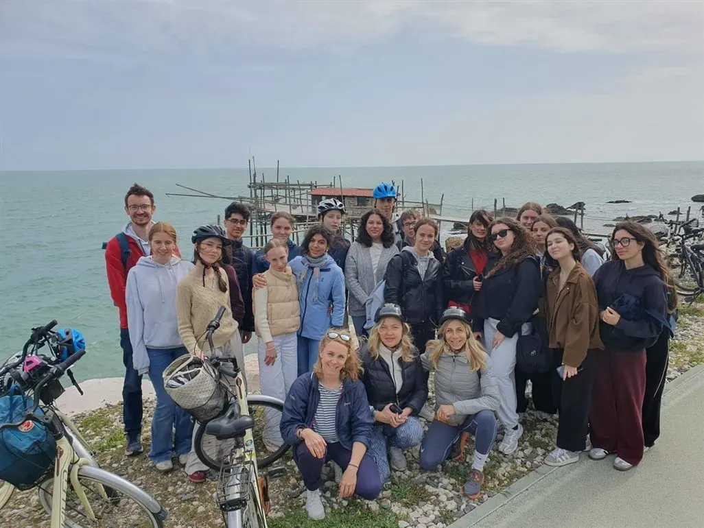 Austauschgruppe bei einer Radtour an der Adriaküste in den Abruzzen