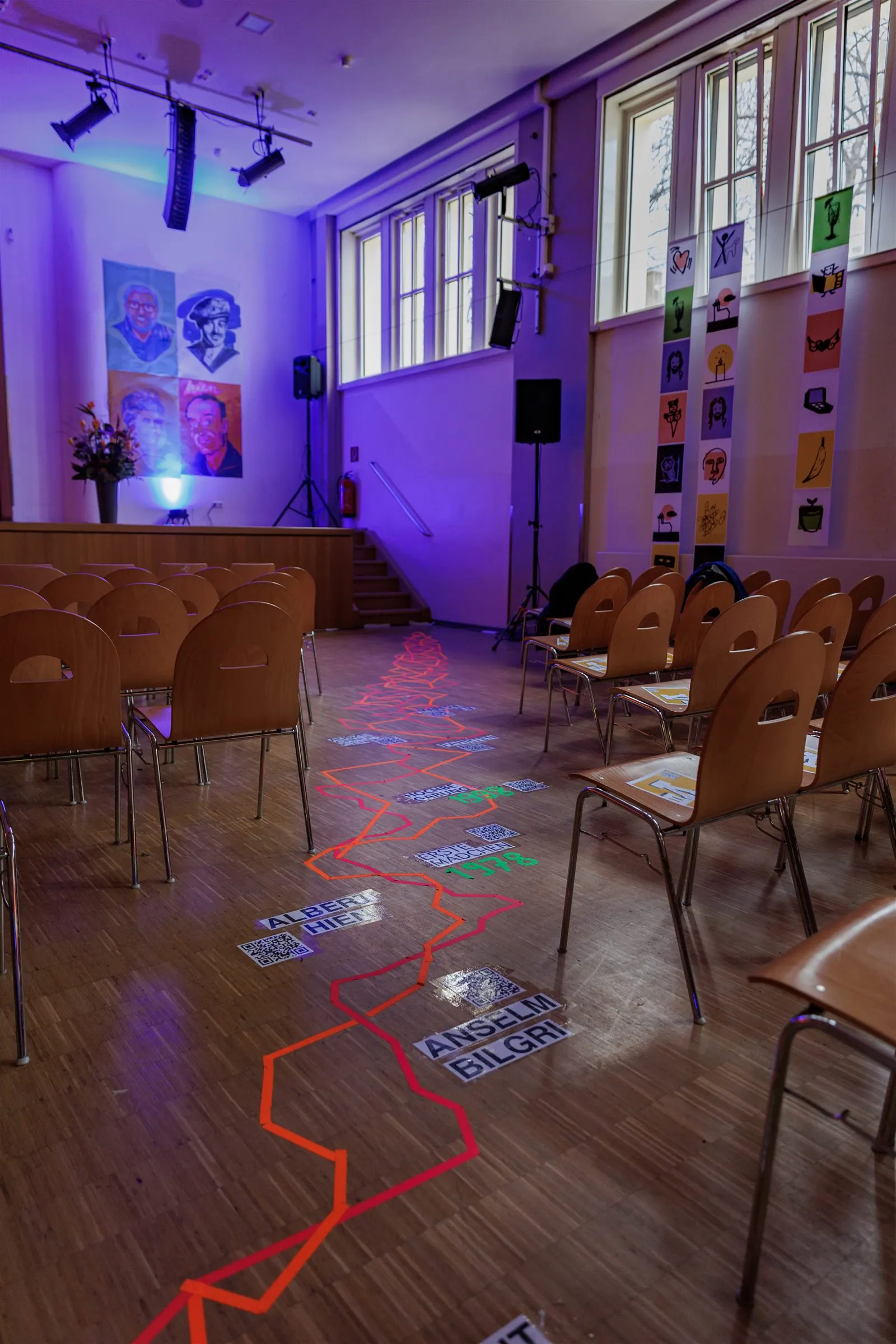 Der festlich beleuchtete Saal vor Beginn des Festakts